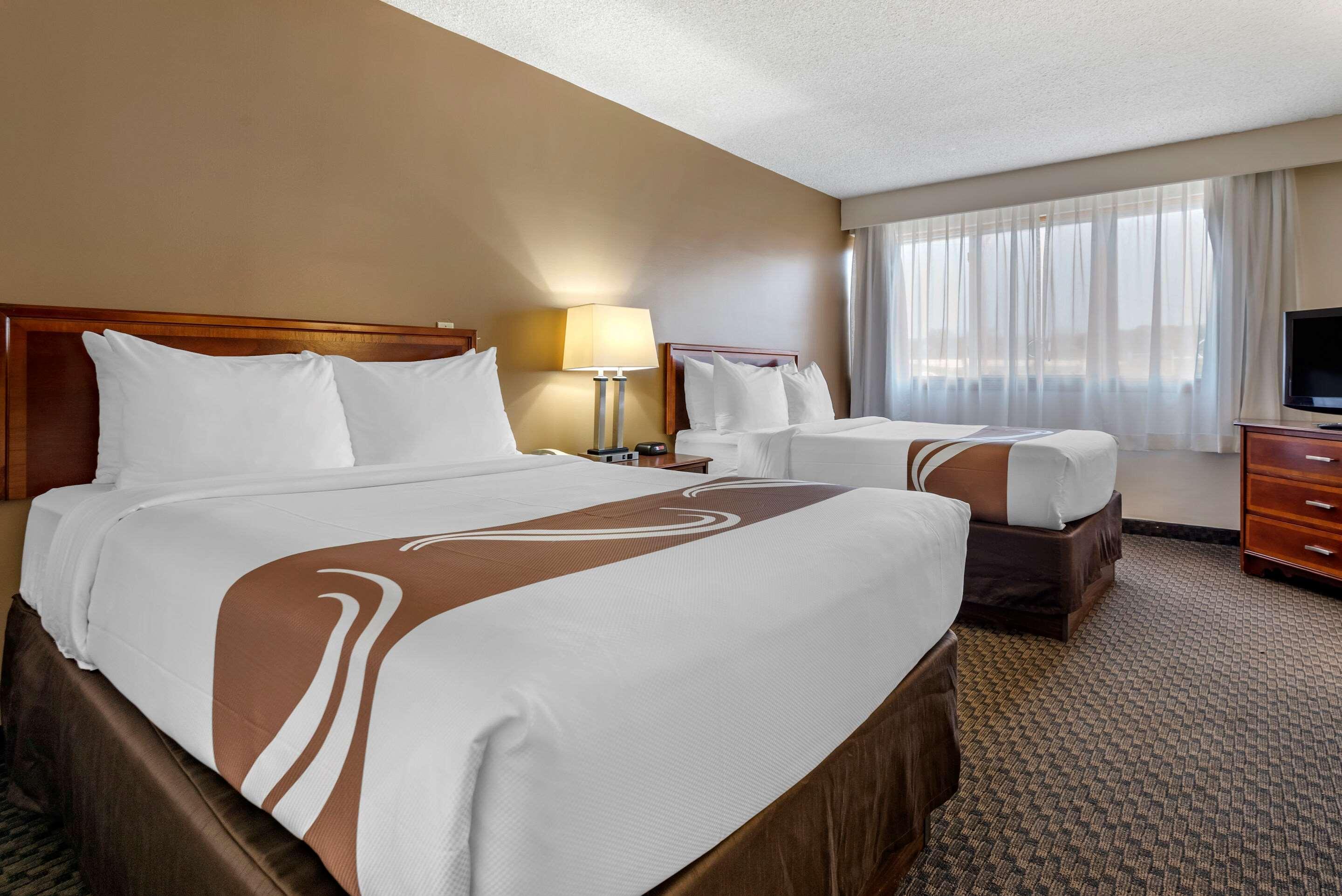 Quality Inn & Suites Vestal Binghamton Near University Exterior photo